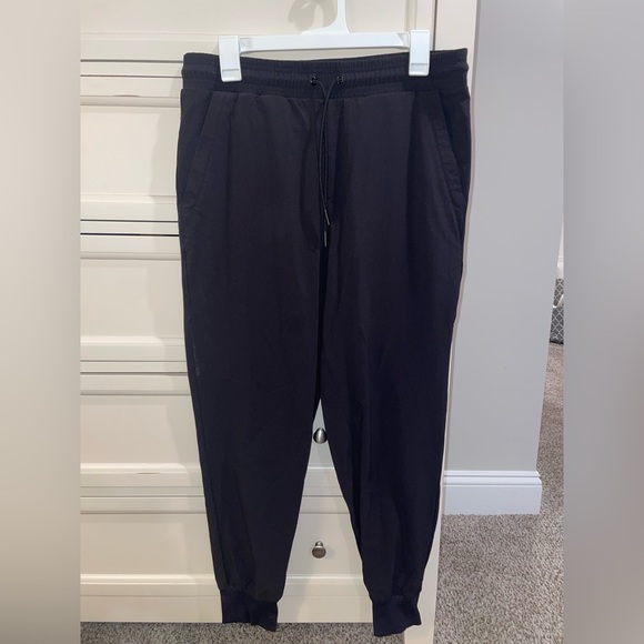 ALO Yoga Black Co-Op Sweatpants - Picture 6 of 6